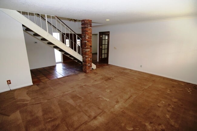 Foto del edificio - COMING SOON!!!  4BR/2.5BA HOME IN HIGHLY S...