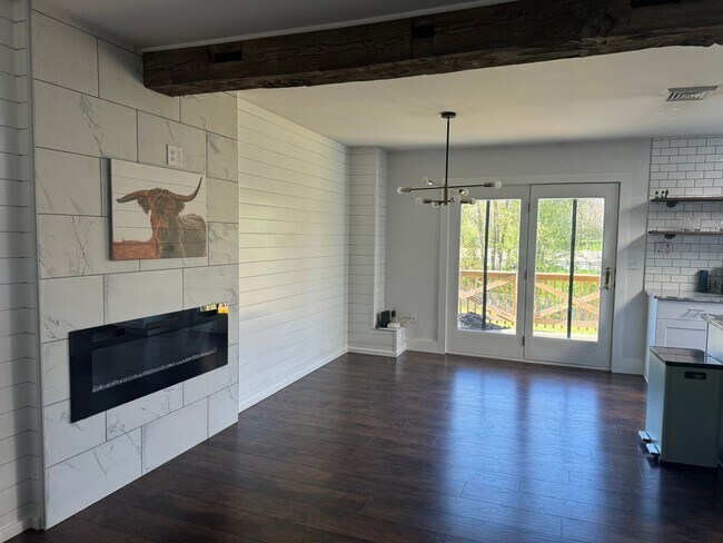 Building Photo - 11 Martin Circle Denver, PA 17517