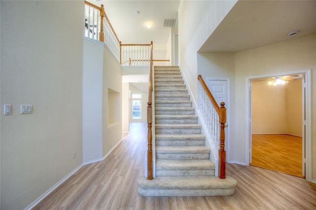 Foto del edificio - 1118 Elmbrook Ct