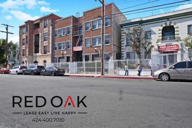 Foto del edificio - Cheerful Studio Drenched in Natural Light,...