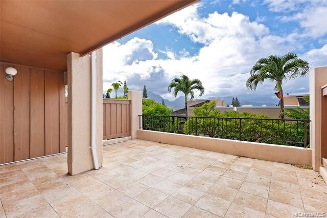 Building Photo - 358 Kaelepulu Dr