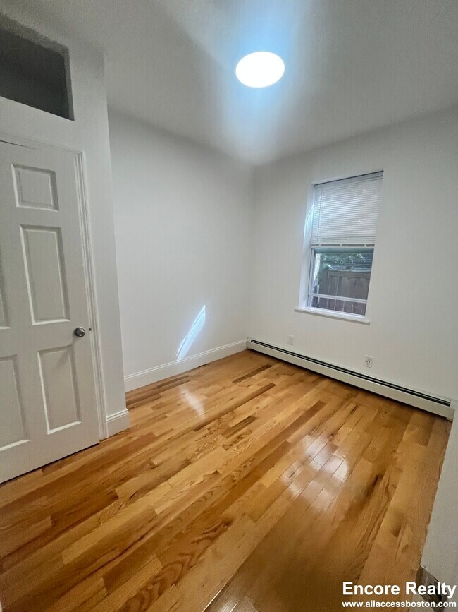 Foto del edificio - 51 Joy St