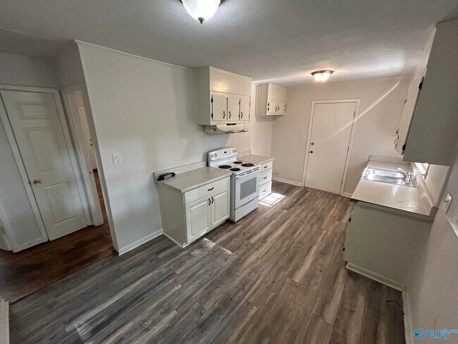 Foto del edificio - 603 Hal St NW