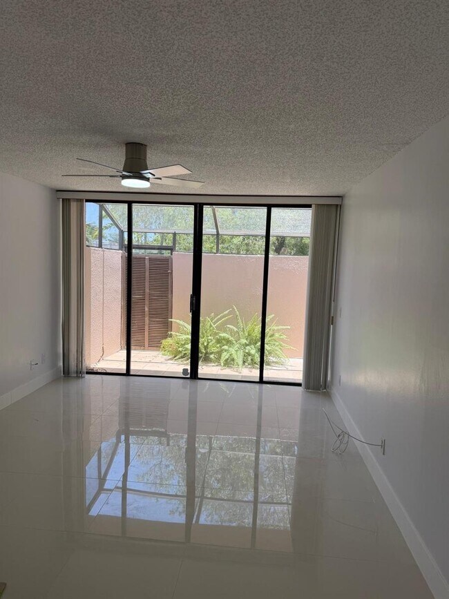 Foto del edificio - 1041 NW 124th Ave