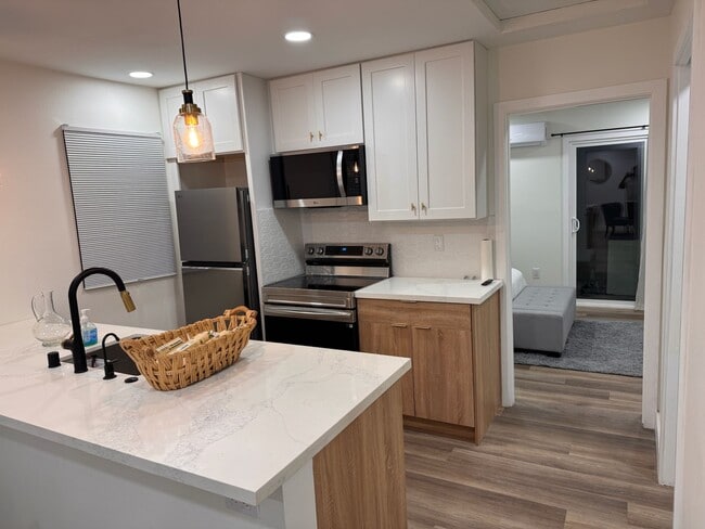 Building Photo - 19924 Bellemare Ave