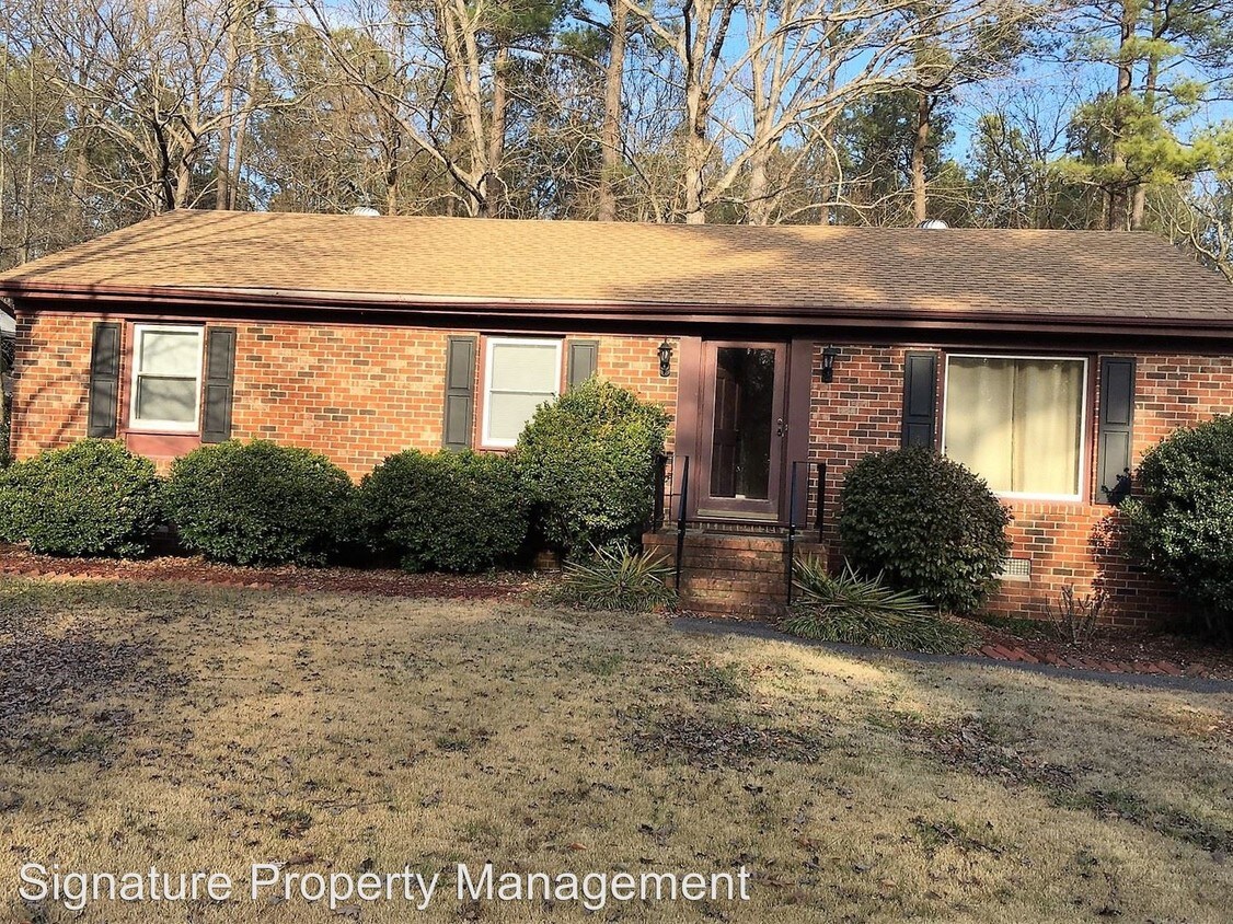 Primary Photo - 21129 Warren Ave