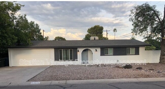 Photo - 6701 N 14th Dr House