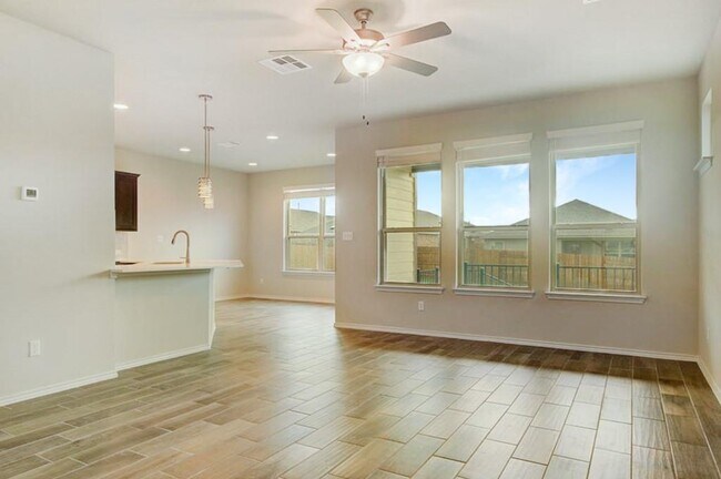 Building Photo - 3453 Pauling Loop