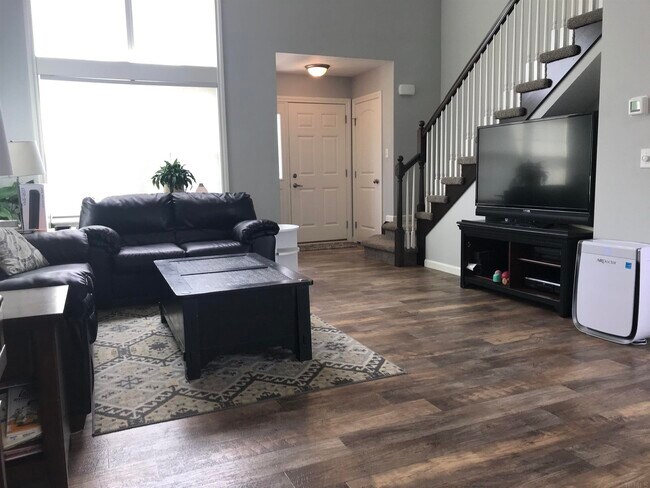 Foto del edificio - 2119 Meadowsweet Pkwy