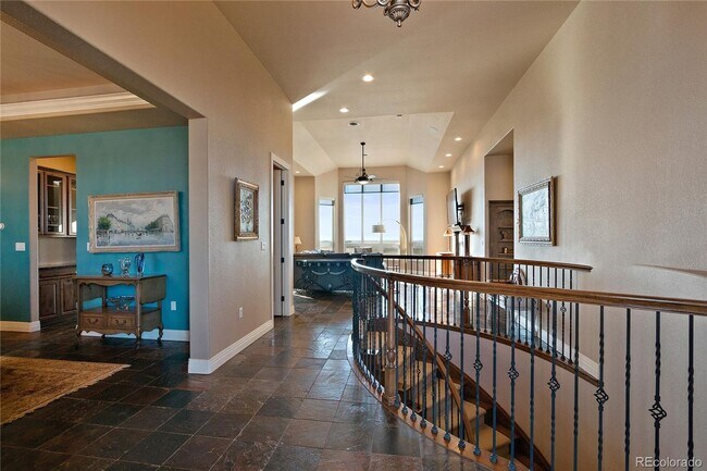 Foto del edificio - Long Realty & Property Management- Luxury 38 acre Estate