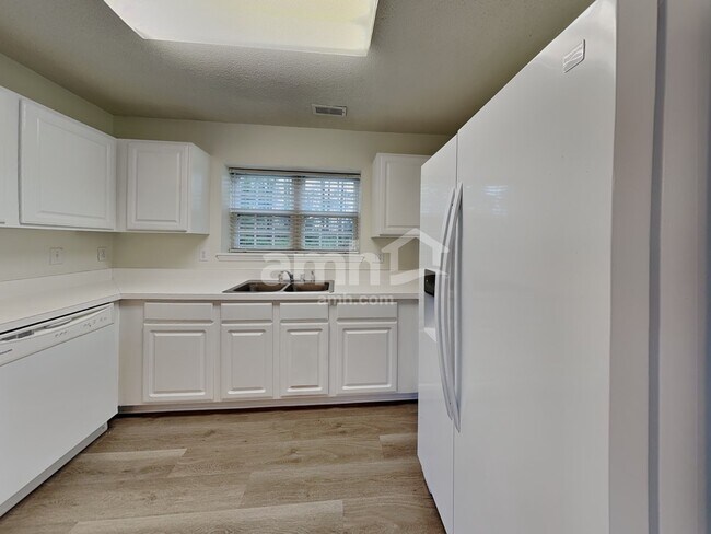 Foto del edificio - 4404 Nightfall Ct