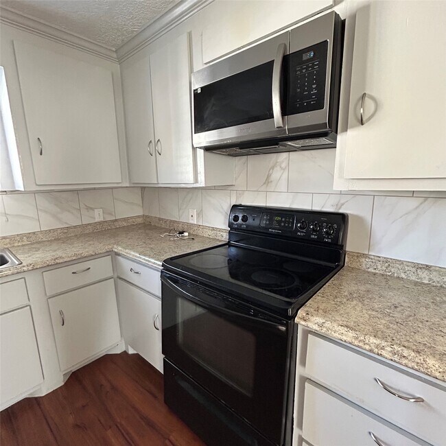 Building Photo - 2918 46th St