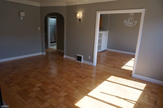 Foto del edificio - 1202 Funston Ave