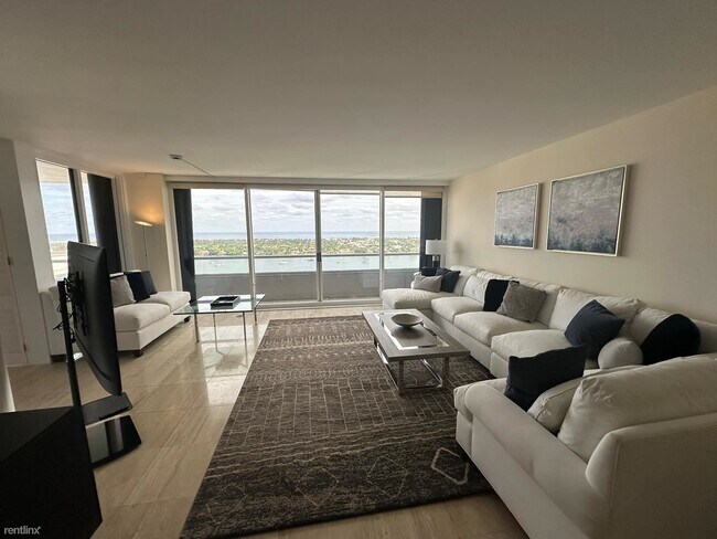 Foto del edificio - 3 br, 2.5 bath Condo - 525 S Flagler Dr Ap...