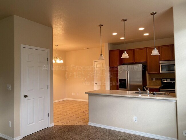 Foto del edificio - 4206 Mesa Overlook Point