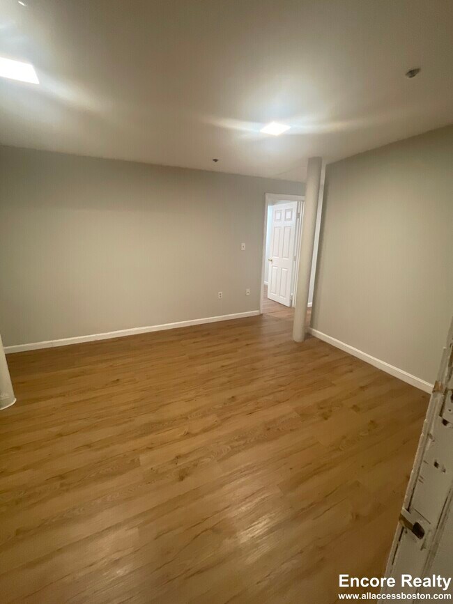 Foto del edificio - 38 Hemenway St