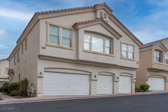 Building Photo - 2586 Land Rush Dr