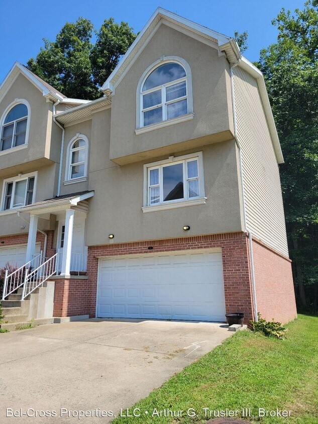 Primary Photo - 3 br, 2.5 bath House - 101 Cadet Ct