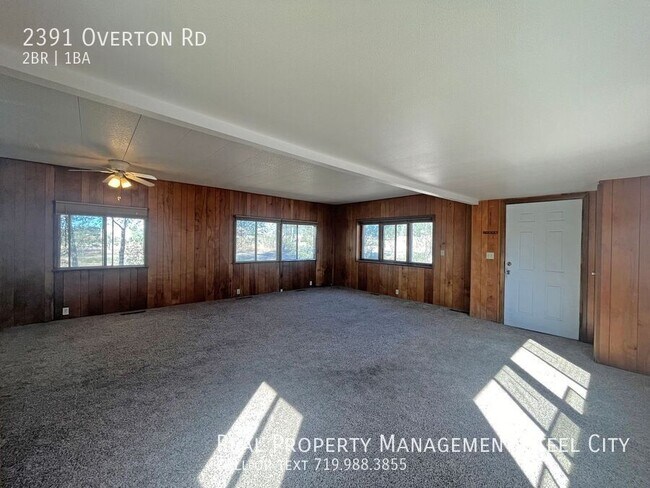 Building Photo - Spacious 2-Bed Home on Acreage in Peaceful...
