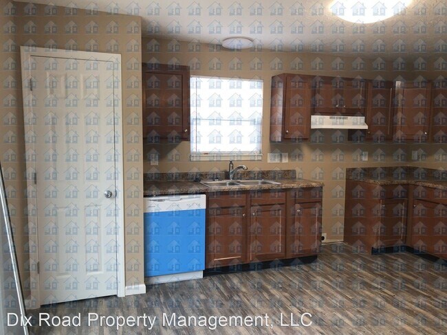 Building Photo - 4 br, 2.5 bath House - 99 Ramsey Drive