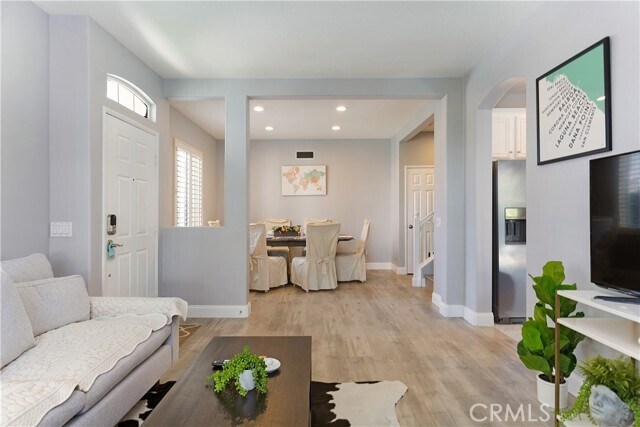 Foto del edificio - 205 Cherrybrook Ln