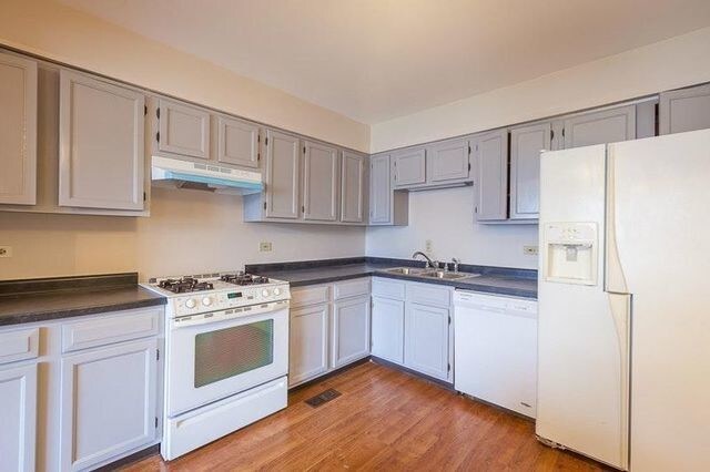 Building Photo - 406 S Cass Ave