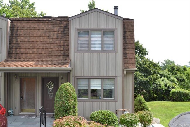 Foto del edificio - 19 Maple Crest Dr