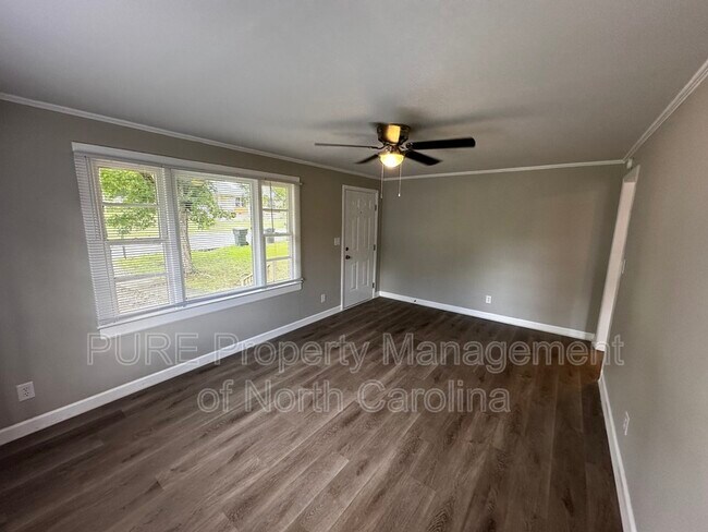 Foto del edificio - 110 Mendota Ave