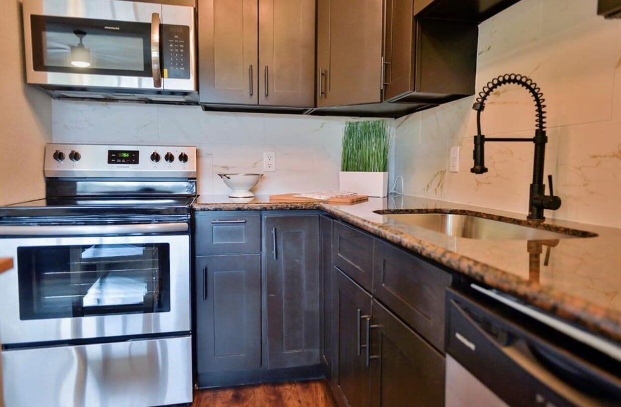 Building Photo - Dream Commonwealth