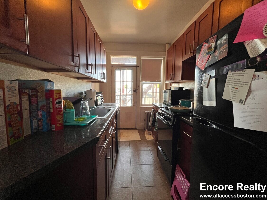 Foto principal - 122 Washington St