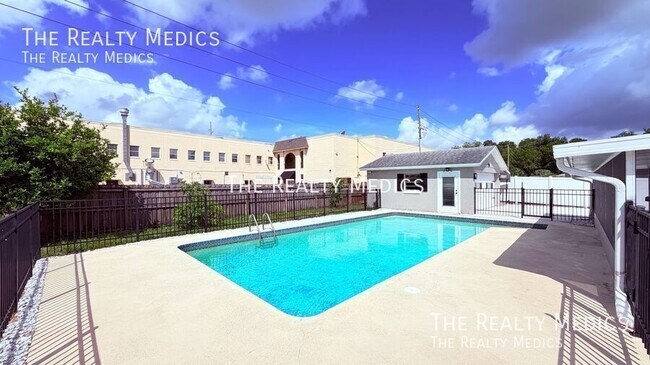 Foto del edificio - 6 Carriage Hill Cir