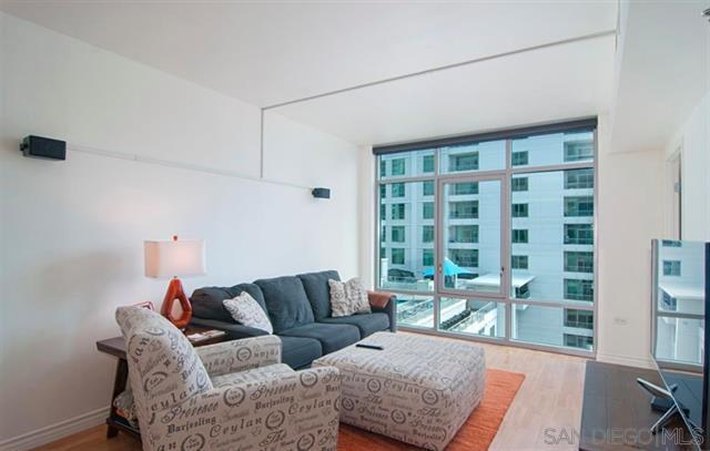 Foto del edificio - 425 W Beech St