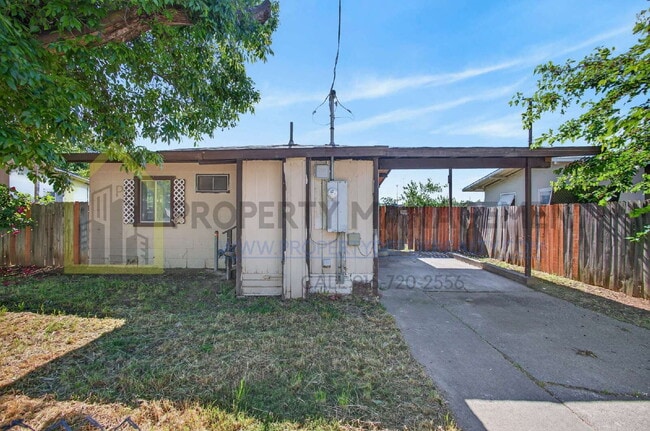 Building Photo - 302 Chennault Ct