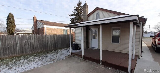 Building Photo - 30791 Alger St