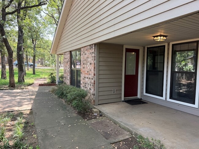 Building Photo - 3412 Timberline Dr