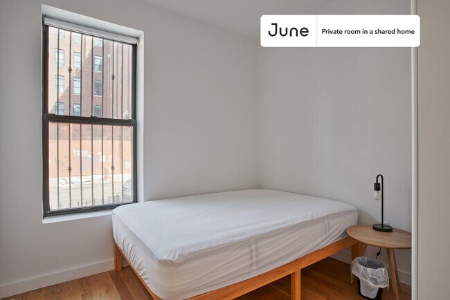 Building Photo - Cozy Private ROOM in Bed-Stuy