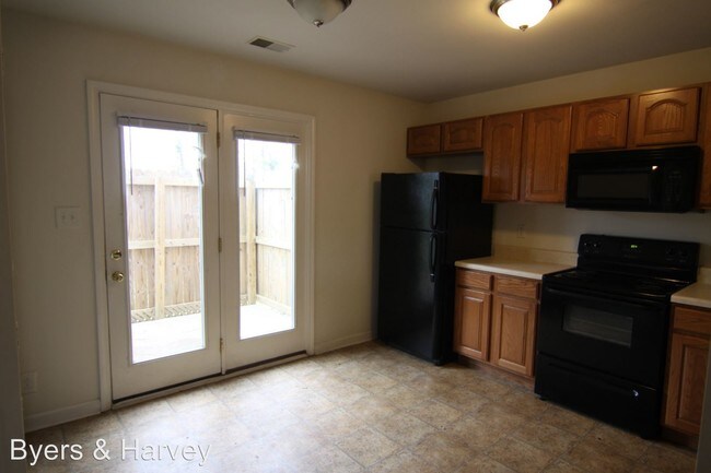 Building Photo - 116 Coyote Ct