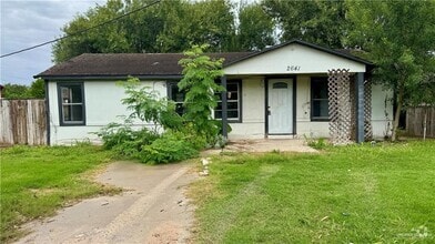 Building Photo - 2641 Suarez Dr