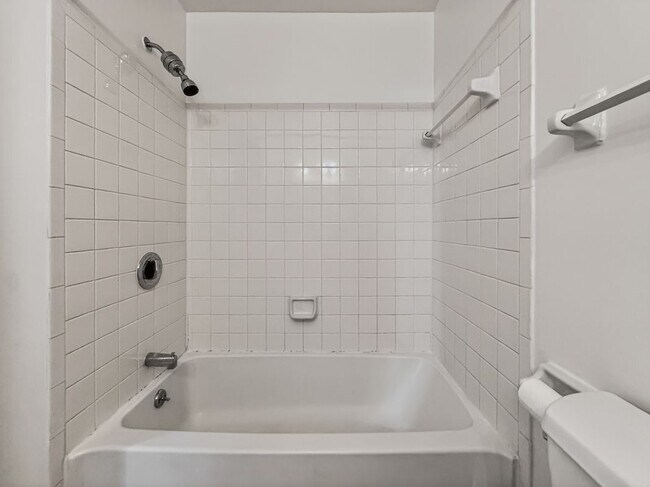 Foto del edificio - 602 Kenwick Cir