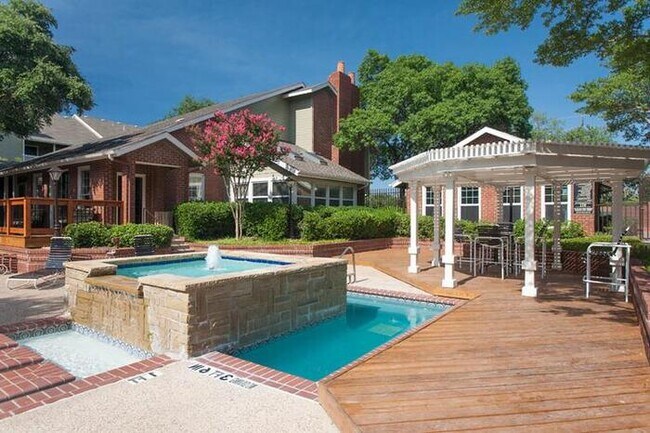 Foto del edificio - 18600 Dallas Pkwy