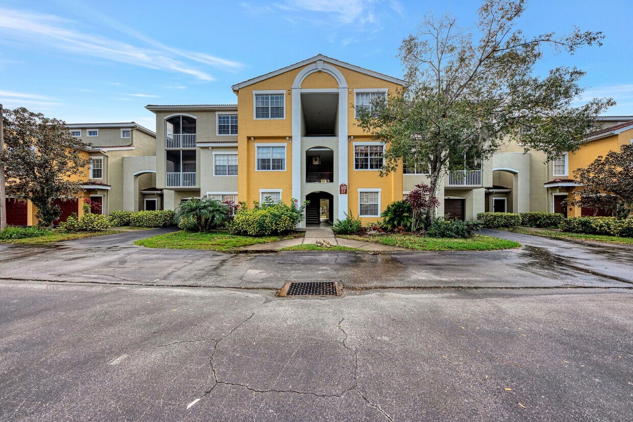 Primary Photo - 5600 Bentgrass Drive Unit 8-301