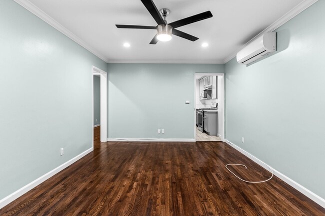 Foto del edificio - 2104 E Florida St