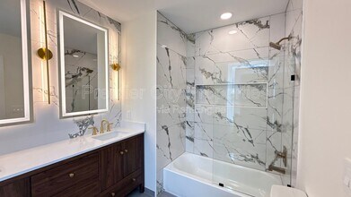 Building Photo - 240 Mcgregor Ave