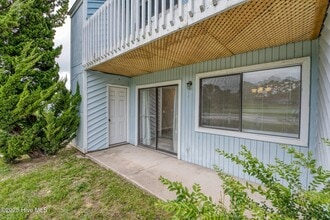 Building Photo - 39 Roberts Rd