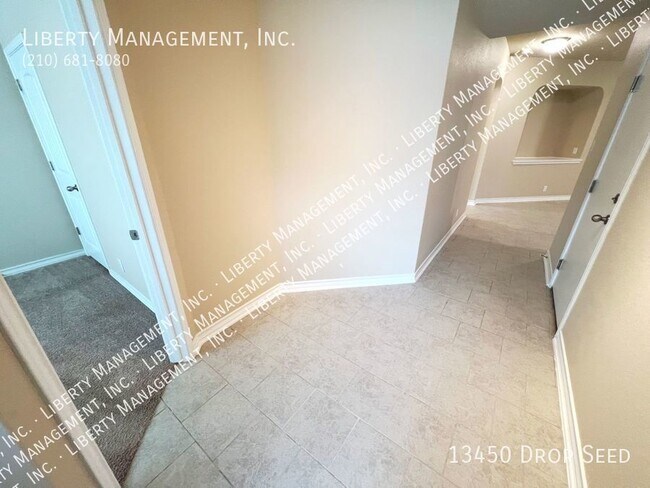 Foto del edificio - 4 Bed, 2 Bath home in Valley Ranch