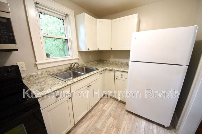 Foto del edificio - 1303 Tallwood St