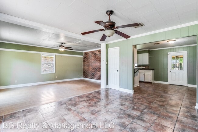 Building Photo - 3 br, 1 bath House - 115 Lindsey Circle