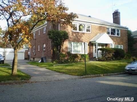 Primary Photo - 33 Spruce St