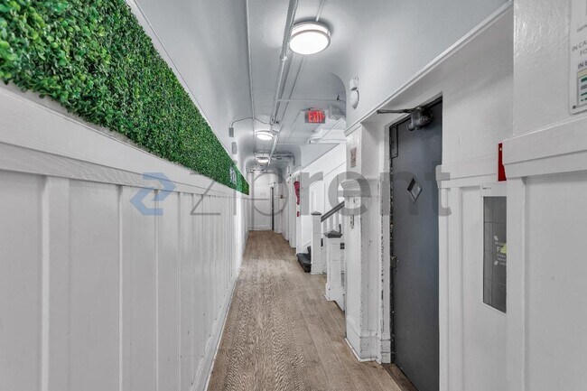 Foto del edificio - 680 14th St