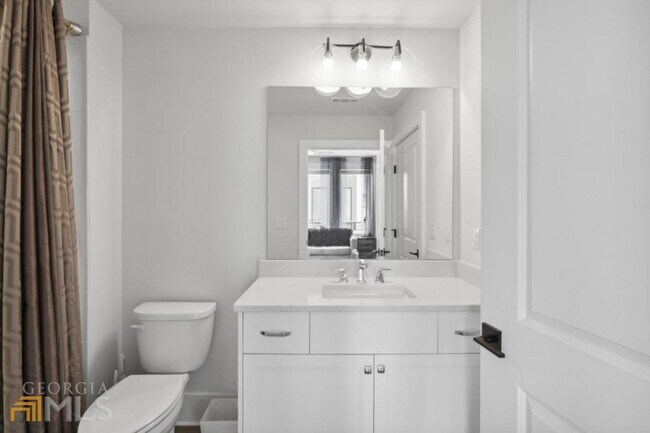 Foto del edificio - 328 Gibson St SE